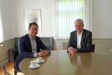 Ofi25_KW20_Zu Gast im Rathaus_Bundestagsabgeordneter Schäfer_2_Foto Tanja Eisbrenner