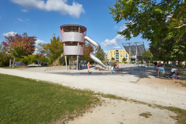 Scharnhauser Park Fliegerspielplatz Scharnhauser_Park_Fliegerspielplatz