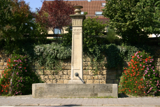 Kemnat Lindenbrunnen